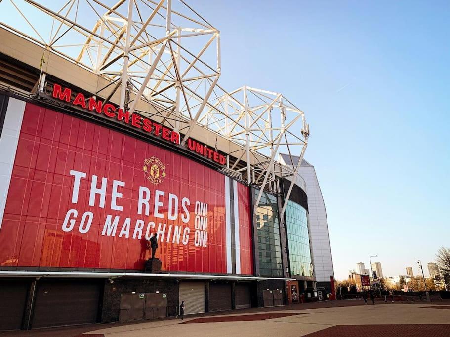 Modern Trafford 1Br Apartment-Free Parking-Cinema Room Manchester Luaran gambar