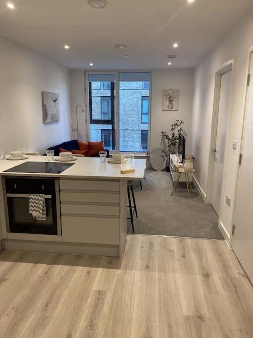 Modern Trafford 1Br Apartment-Free Parking-Cinema Room Manchester Luaran gambar