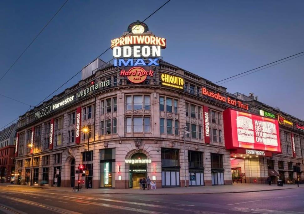 Modern Trafford 1Br Apartment-Free Parking-Cinema Room Manchester Luaran gambar